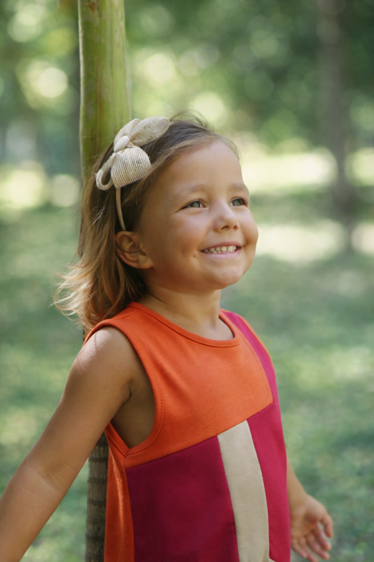 Diadema fina con lazo de yute | Accesorio artesanal para niña