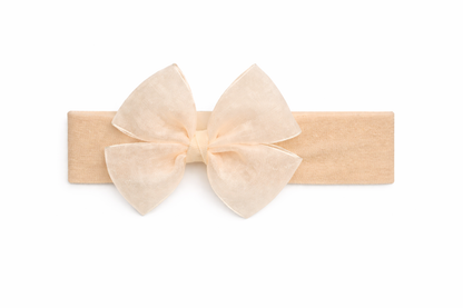 Felpa Ancha con Lazo Mariposa de organza – Artesanal y Elegante